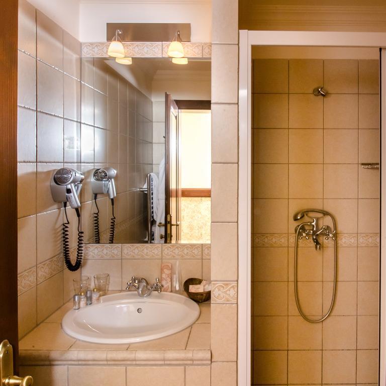 Nobillis - Carpathian Residence Peştera Extérieur photo