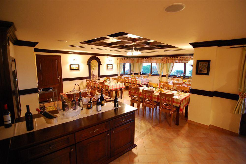 Nobillis - Carpathian Residence Peştera Extérieur photo