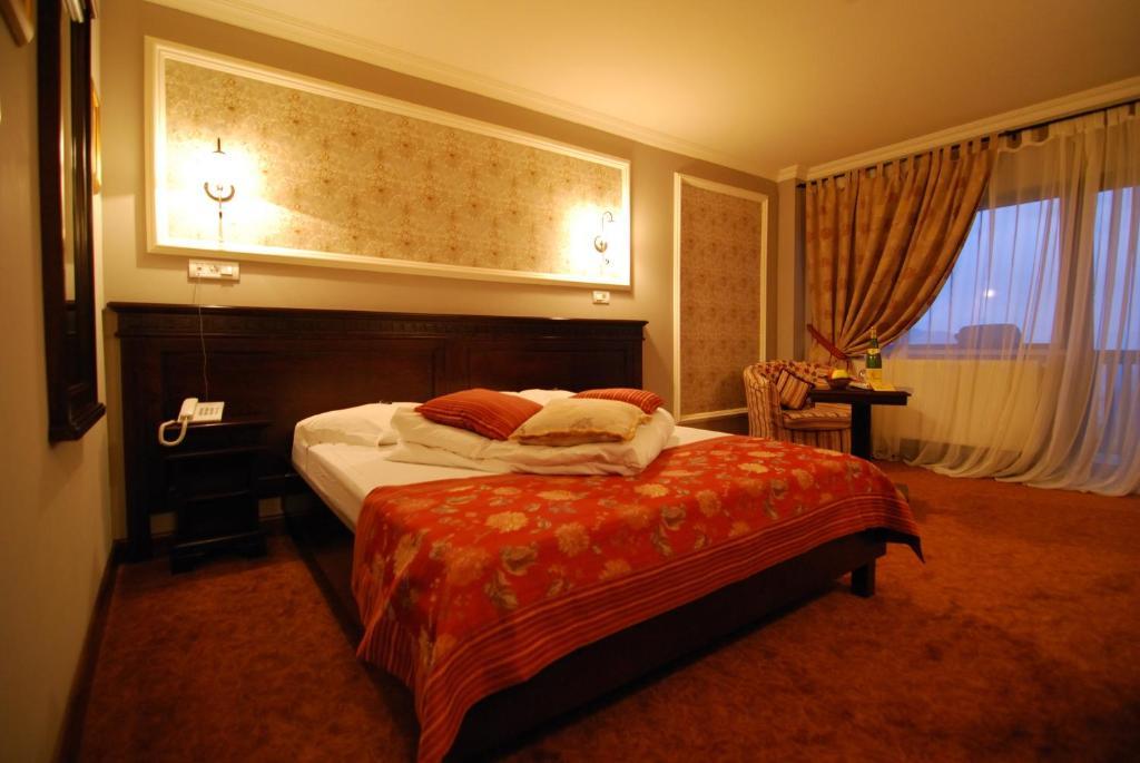 Nobillis - Carpathian Residence Peştera Chambre photo