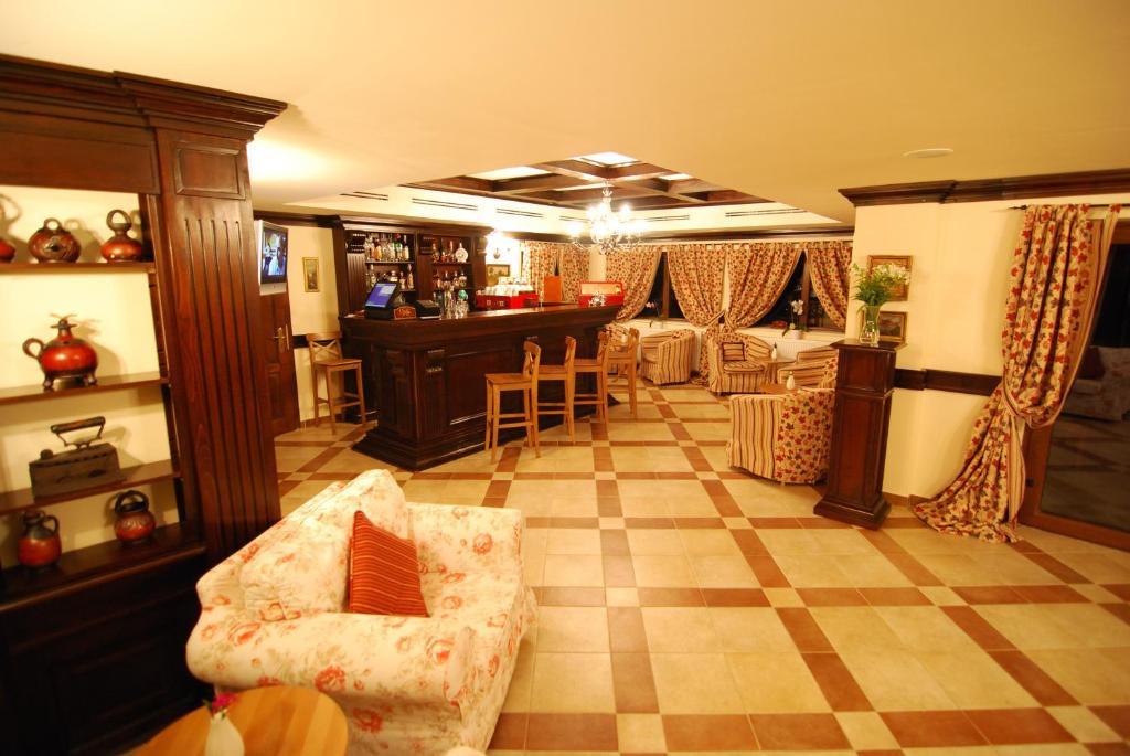 Nobillis - Carpathian Residence Peştera Extérieur photo