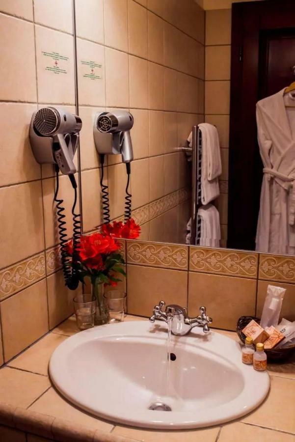 Nobillis - Carpathian Residence Peştera Extérieur photo